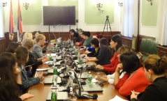 13. децембар 2016. Представнице политичких партија и цивилног друштва Таџикистана у посети Женској парламентарној мрежи